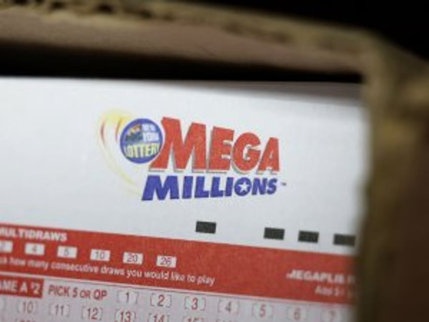 $1 million lottery winner 'thought it was a scam'