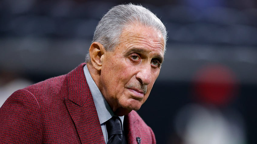 Arthur Blank at Falcons-Colts