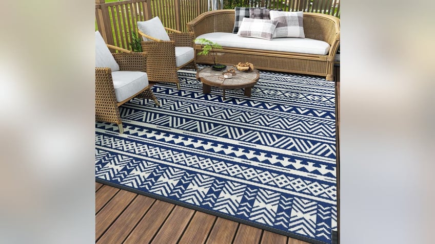 10 amazon patio items for anyone looking to revamp their outdoor space