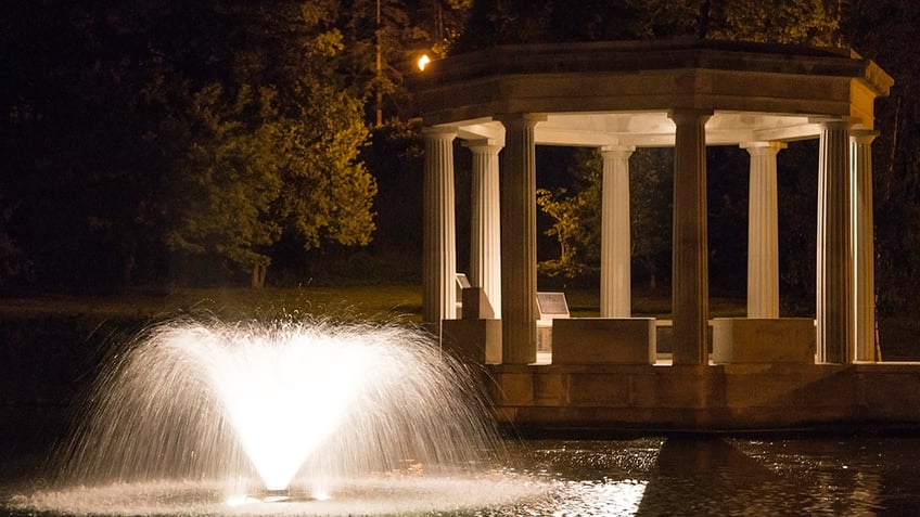 10 best fall ghost tours for spine tingling fun in america