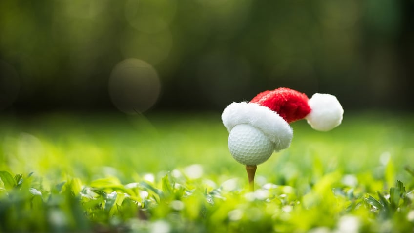 Every golfer will appreciate one of these golf-themed gifts. 