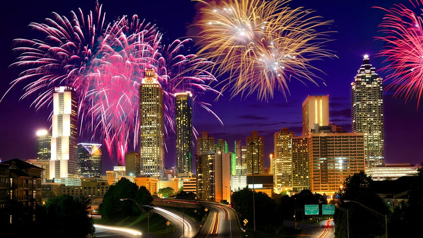 10 cities with amazing fourth of july fireworks shows you can visit