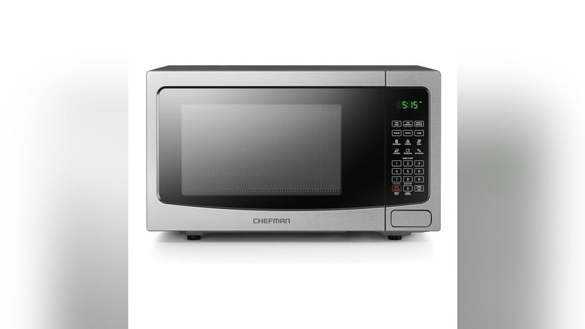 A Chefman microwave comes with numerous presets and saves frequently used times. 