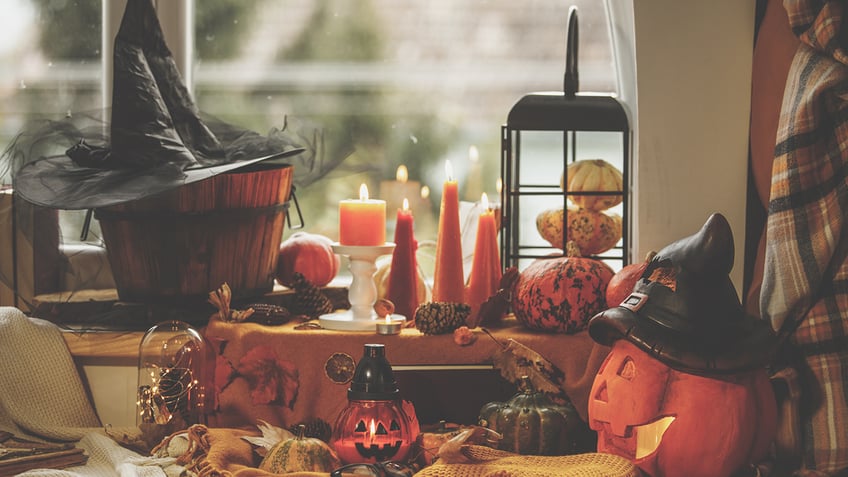 Set the scene for spooky fun with these Halloween accent pieces.