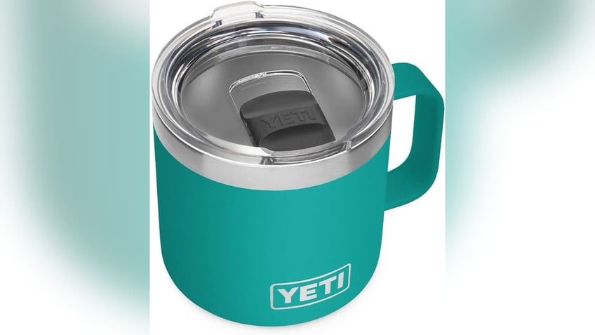 10 travel mugs to take with you on your outdoor adventures
