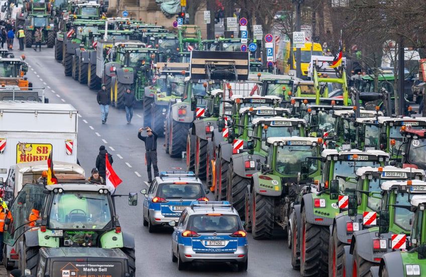 10000 expected at tractor protest against german government as truckers join rebels