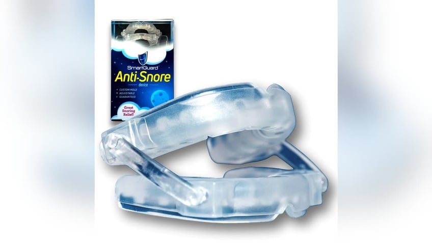 Reduce the risk of sleep apnea with this anti-snoring device.