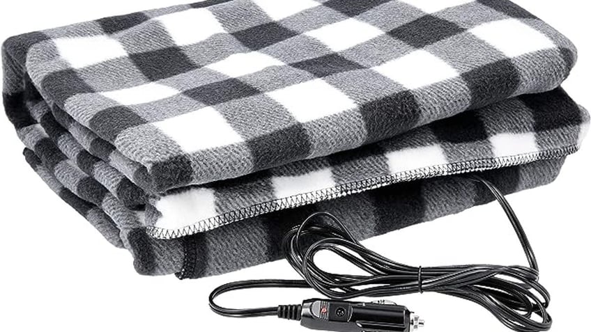11 winter car essentials you can find on amazon that may save your life