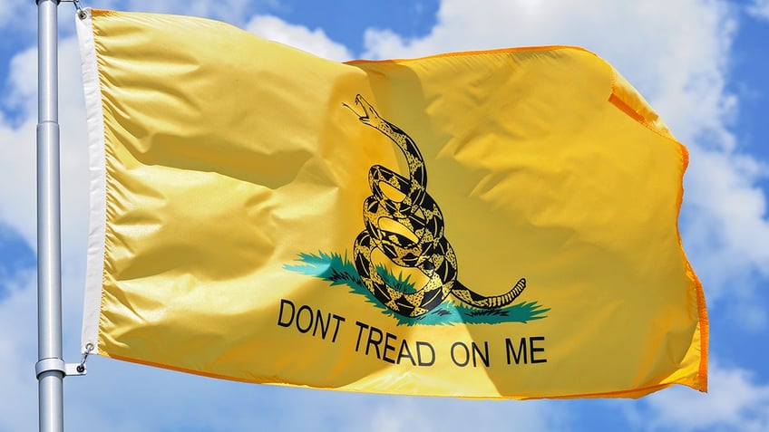 12 year old boy who got in trouble for wearing gadsden flag patch wins victory over school report