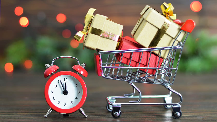 15 last minute gifts under 50 amazon will deliver on time for christmas