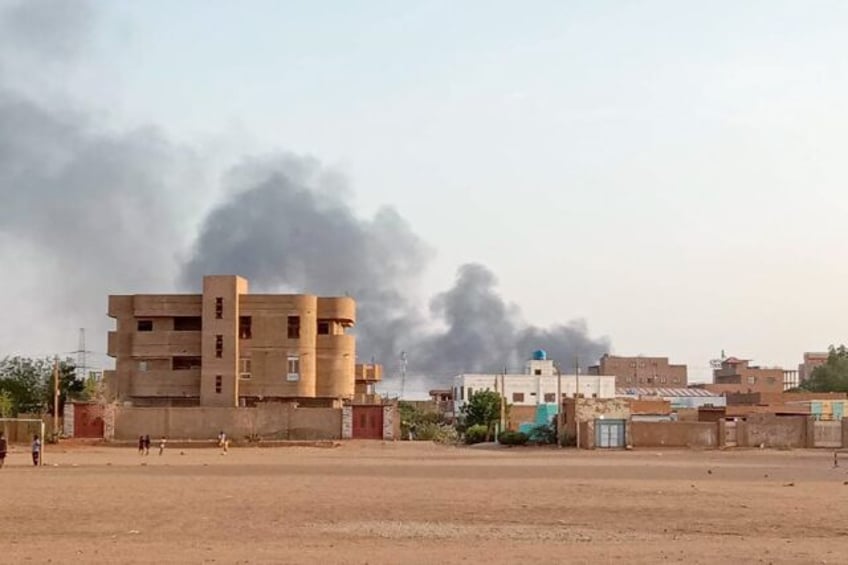 16 killed as homes hit in khartoum air artillery strikes