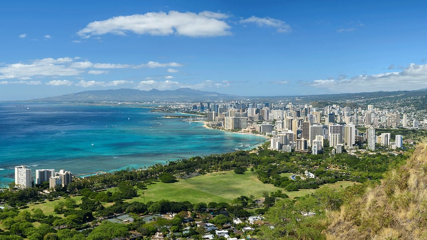 17 must see stops in hawaii to fully immerse yourself in the aloha state