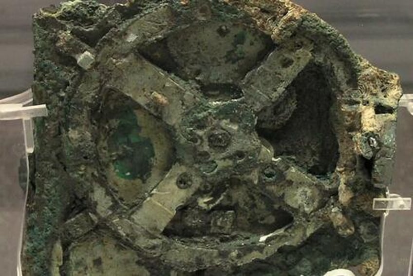 17 out of place artifacts that suggest high tech civilizations existed thousands or millions of years ago