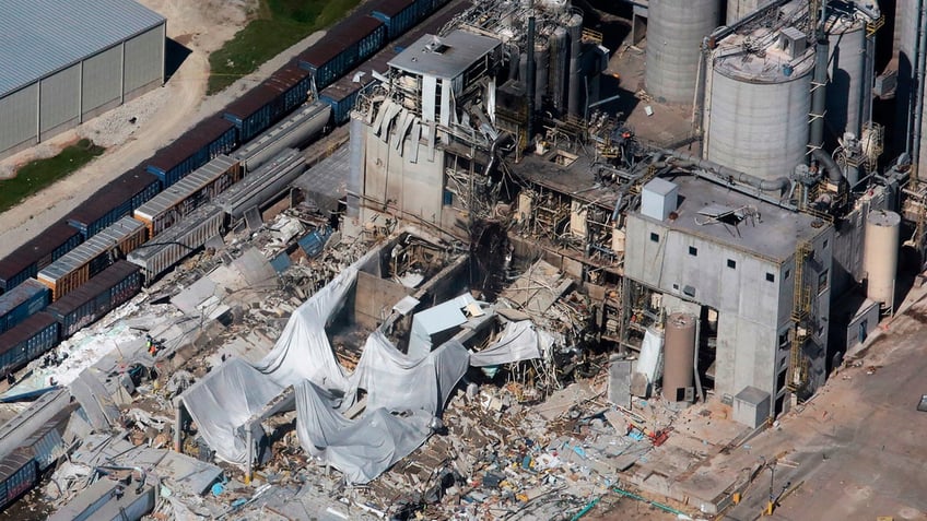 2 employees convicted over handling of wisconsin corn plant blast investigation