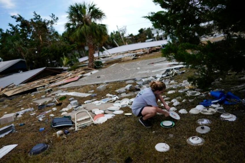 2 people charged with looting as residents worry about burglaries following hurricane idalia