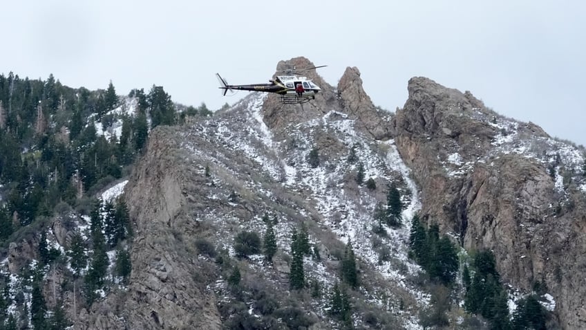 Chopper at Utah avalanche site