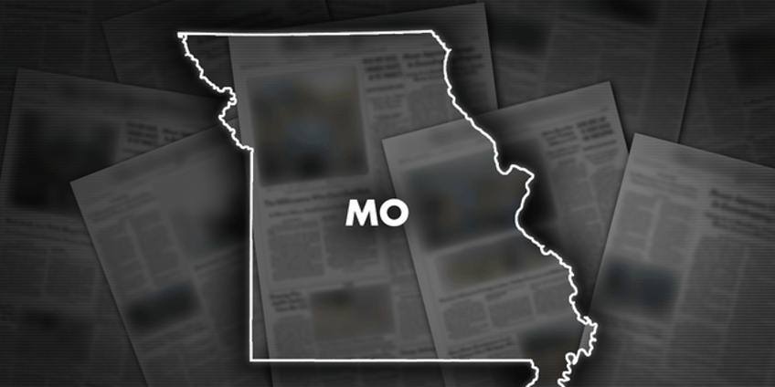 2 suspects fatally shot 2 police officers injured in separate incidents in missouri