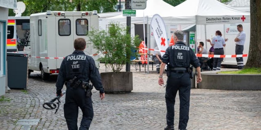 2 us service members arrested in connection to fatal stabbing in germany