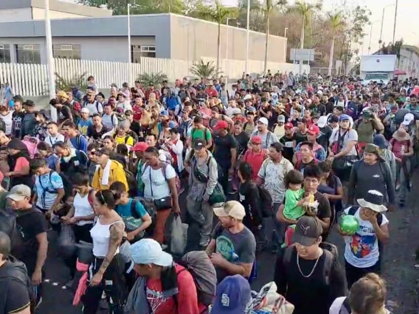 Migrant Caravan Main