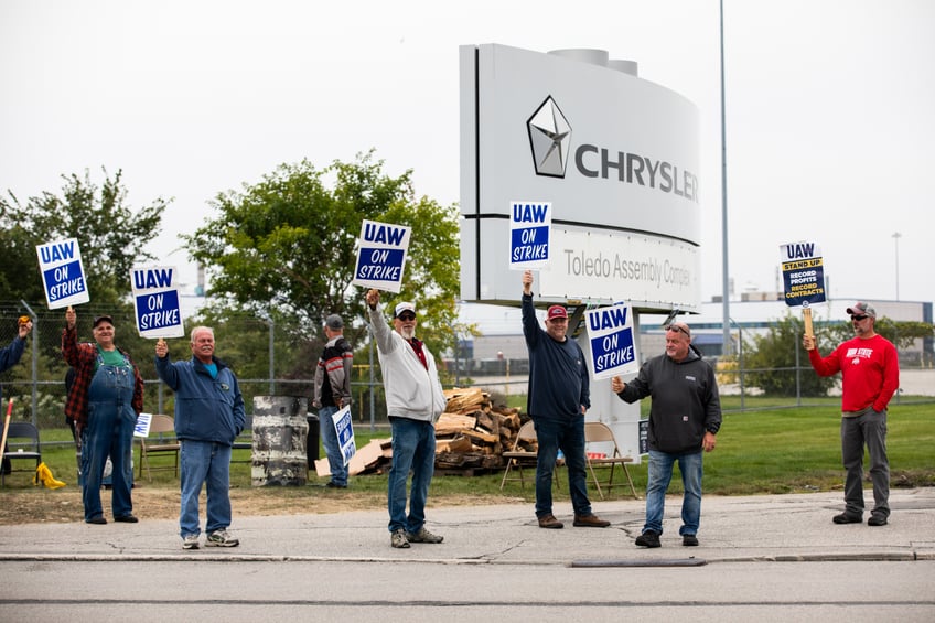 2024 republicans echo trumps populism auto workers striking to save jobs from bidens green agenda