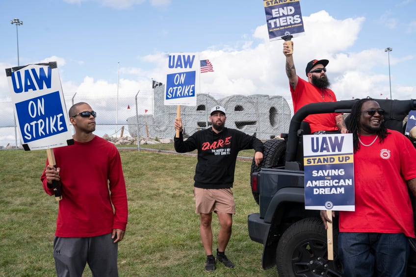 2024 republicans echo trumps populism auto workers striking to save jobs from bidens green agenda