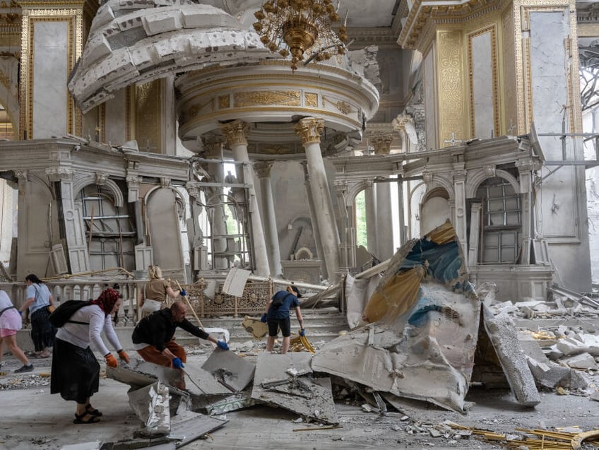 27 pictures clean up efforts at odessa cathedral bombed by russian forces