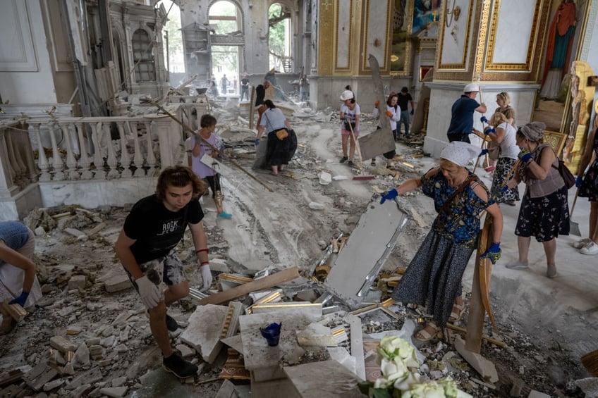 27 pictures clean up efforts at odessa cathedral bombed by russian forces