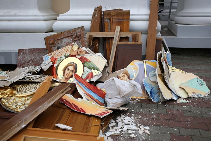 27 pictures clean up efforts at odessa cathedral bombed by russian forces