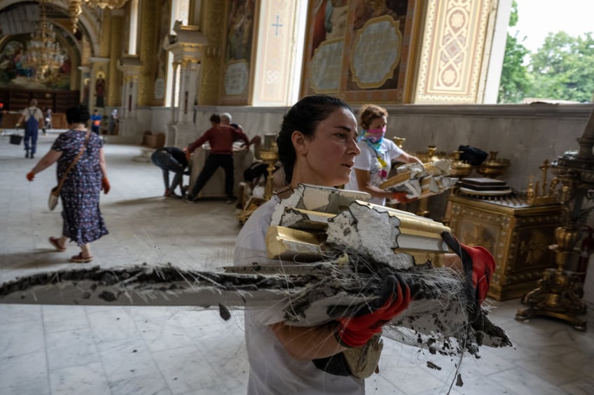 27 pictures clean up efforts at odessa cathedral bombed by russian forces