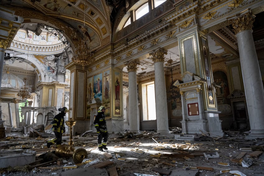 27 pictures clean up efforts at odessa cathedral bombed by russian forces