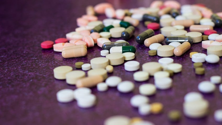 3 things to understand how ai might help develop new cost effective drug treatments