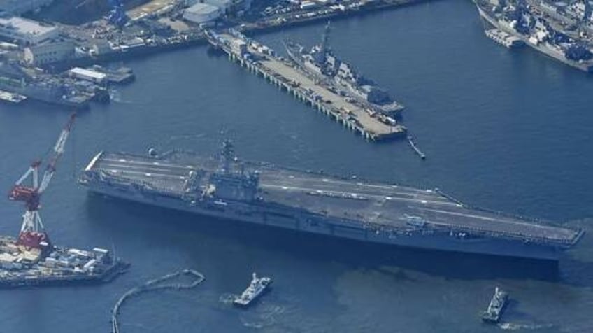 3 us aircraft carriers to be in asia during trump inauguration