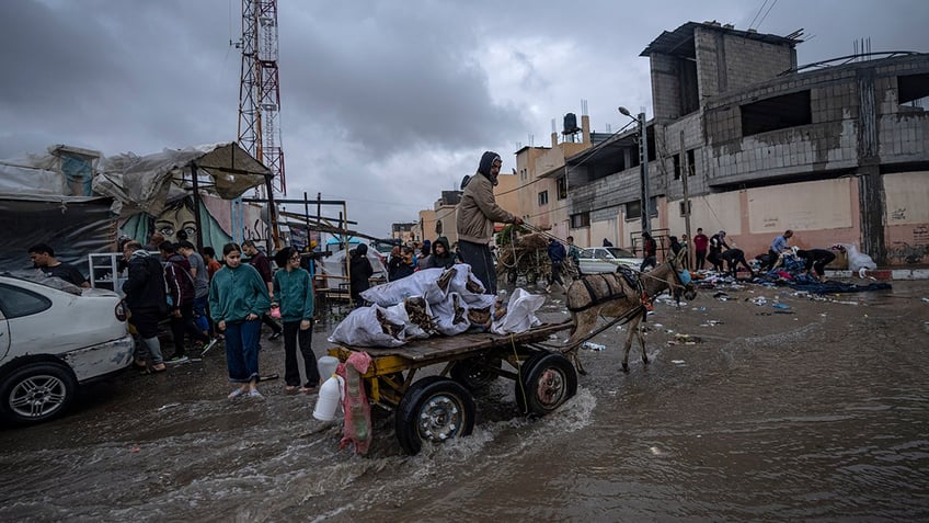 31 premature babies evacuated from gazas largest hospital as us confirms hamas operations there