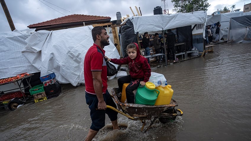 31 premature babies evacuated from gazas largest hospital as us confirms hamas operations there