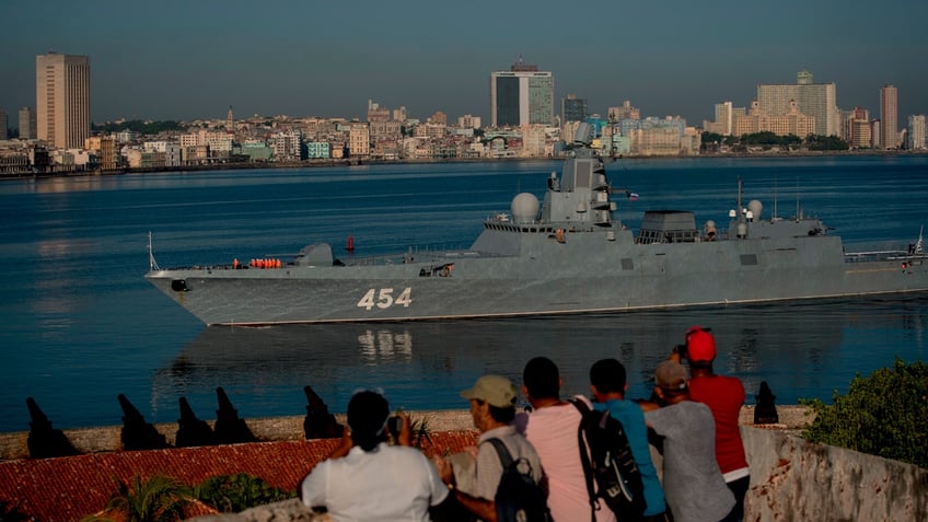 Russian ship arrives in Havana, Cuba