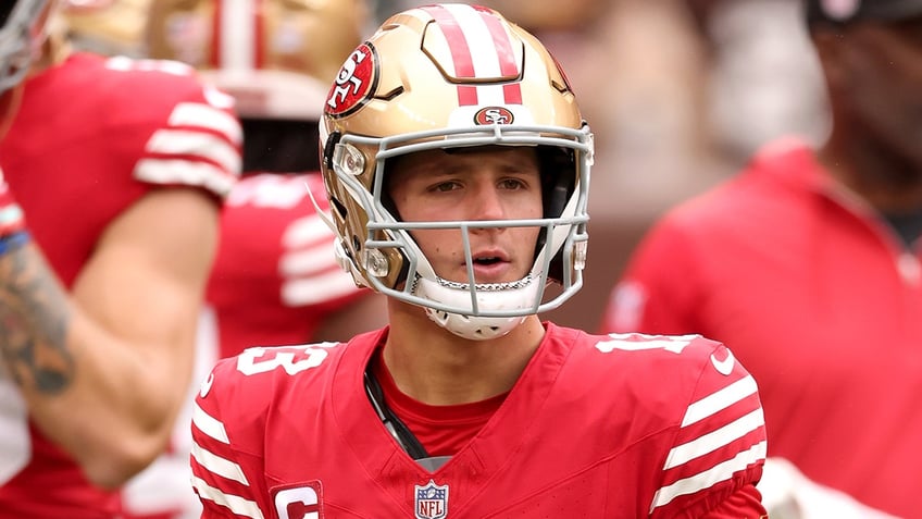 49ers browns players scuffle in pregame warmups before crucial game