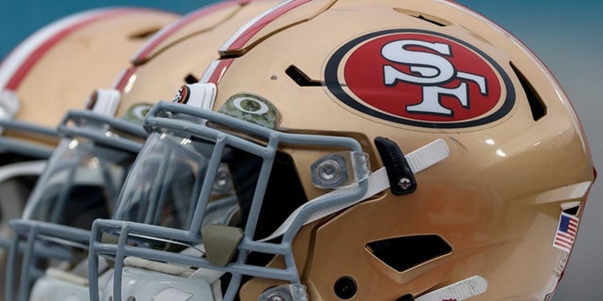 49ers fans get into brawl at preseason game in front of several children