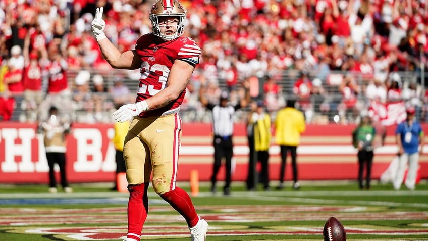 49ers pull away from cardinals behind christian mccaffreys scoring onslaught