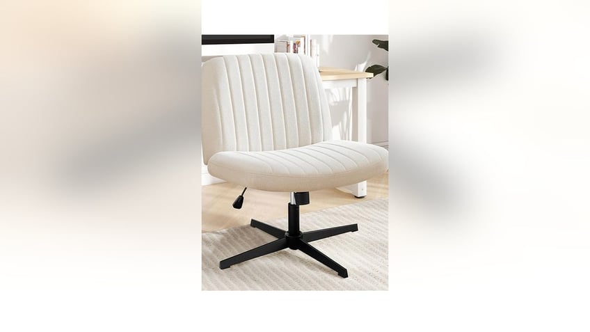 Crisscross desk chair