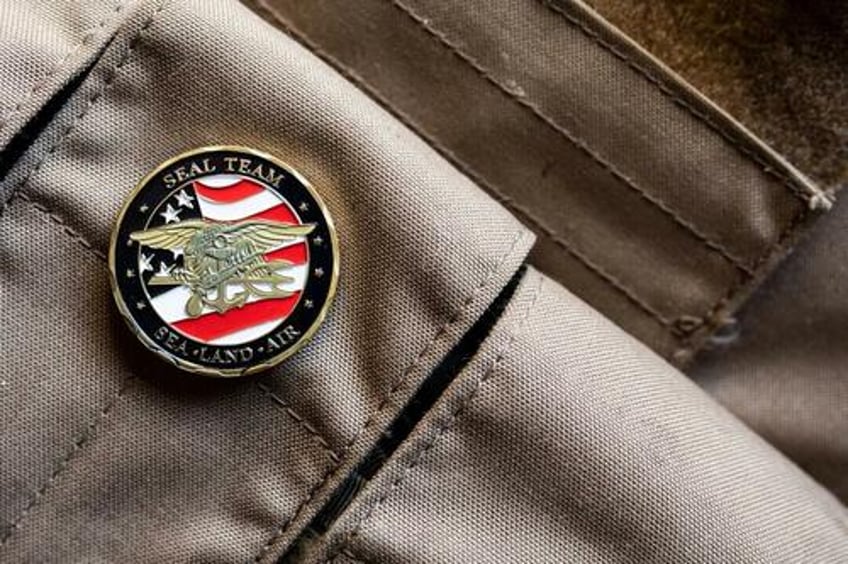 5 ways to build extraordinary resilience according to an ex navy seal and paralympic champion