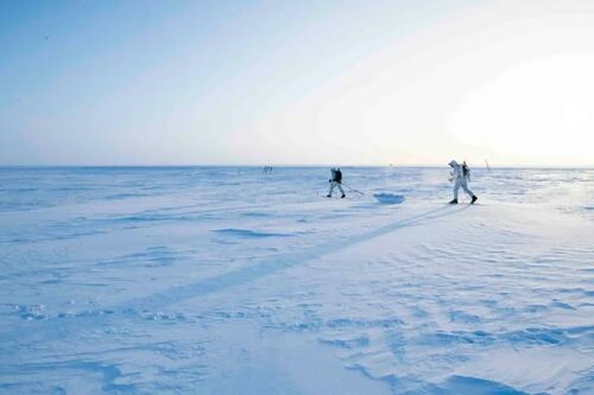 5 ways to build extraordinary resilience according to an ex navy seal and paralympic champion