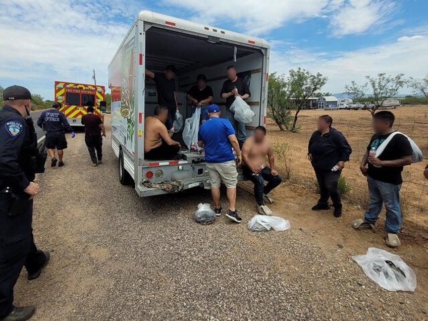 5300 migrants apprehended in four days in arizona border sector