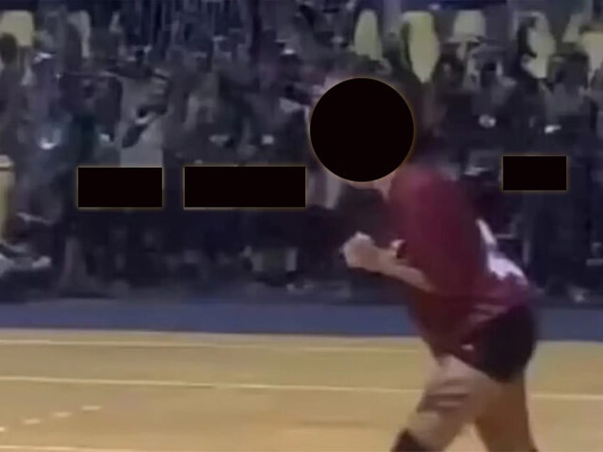 6 college men expelled after masturbation stunt during womens volleyball game