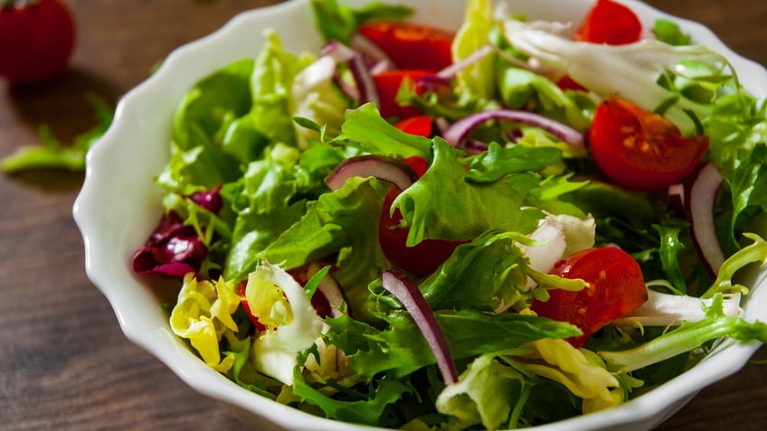 6 ways to take your salad from boring to bountiful healthy fats and smart prep are just some of the secrets