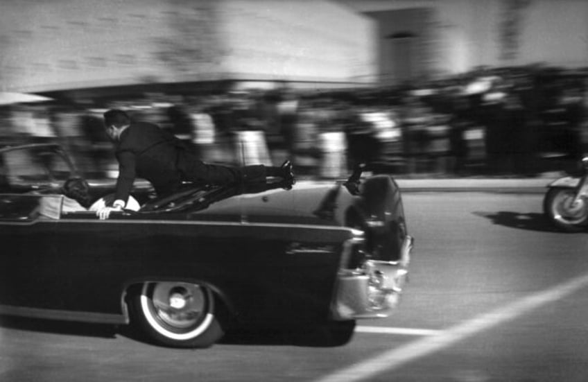 60 years after jfks death todays kennedys choose other paths to public service