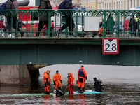 7 dead after bus falls into river in St. Petersburg, Russia