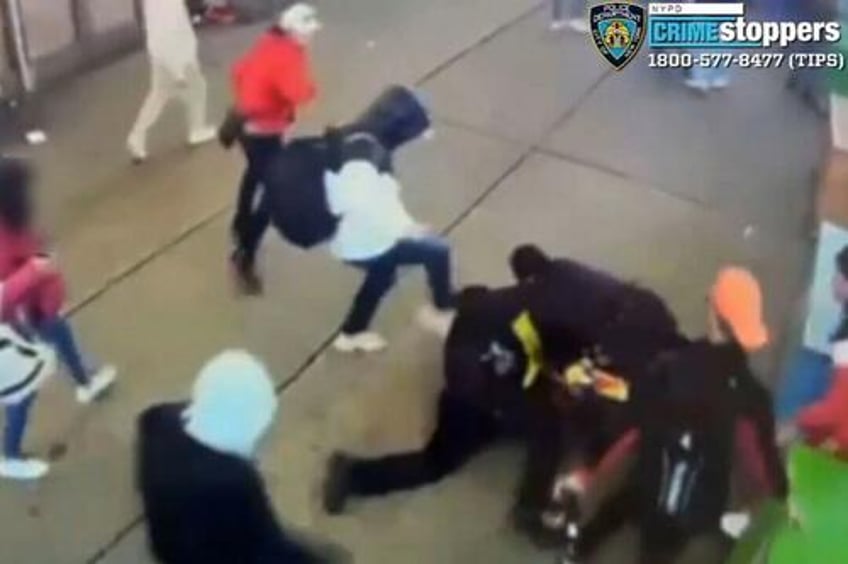 7 indicted for attacking nypd officers at times square