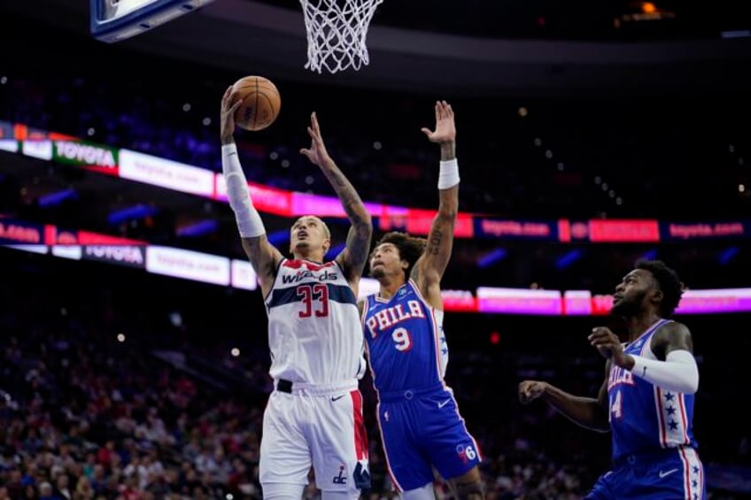 76ers kelly oubre jr scoffs at questions about legitimacy of his injury calls hit and run serious