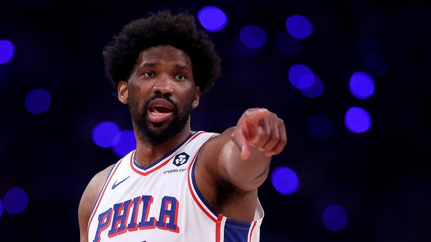 Joel Embiid points on floor