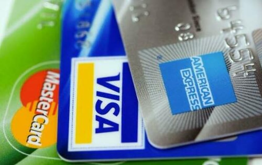 8 signs that we are right on the verge of a major credit card debt crisis